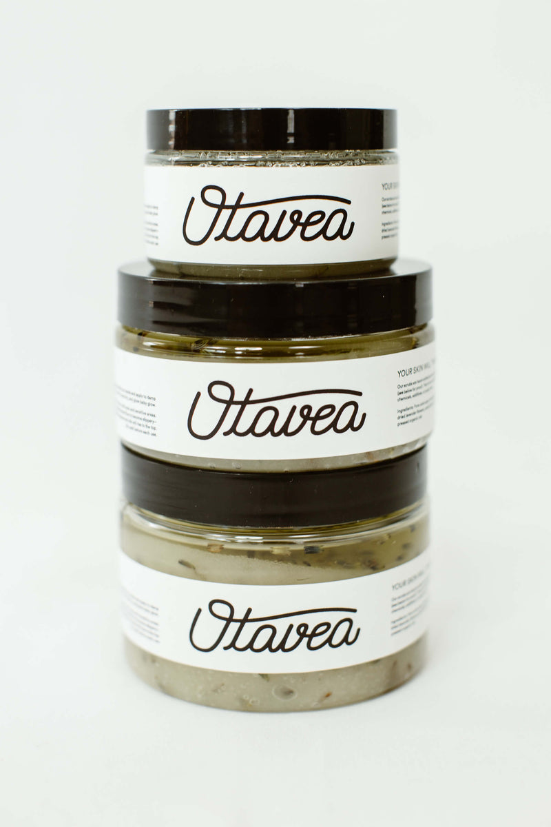 Size comparison of jars of Lavender Body Scrub from Otavea