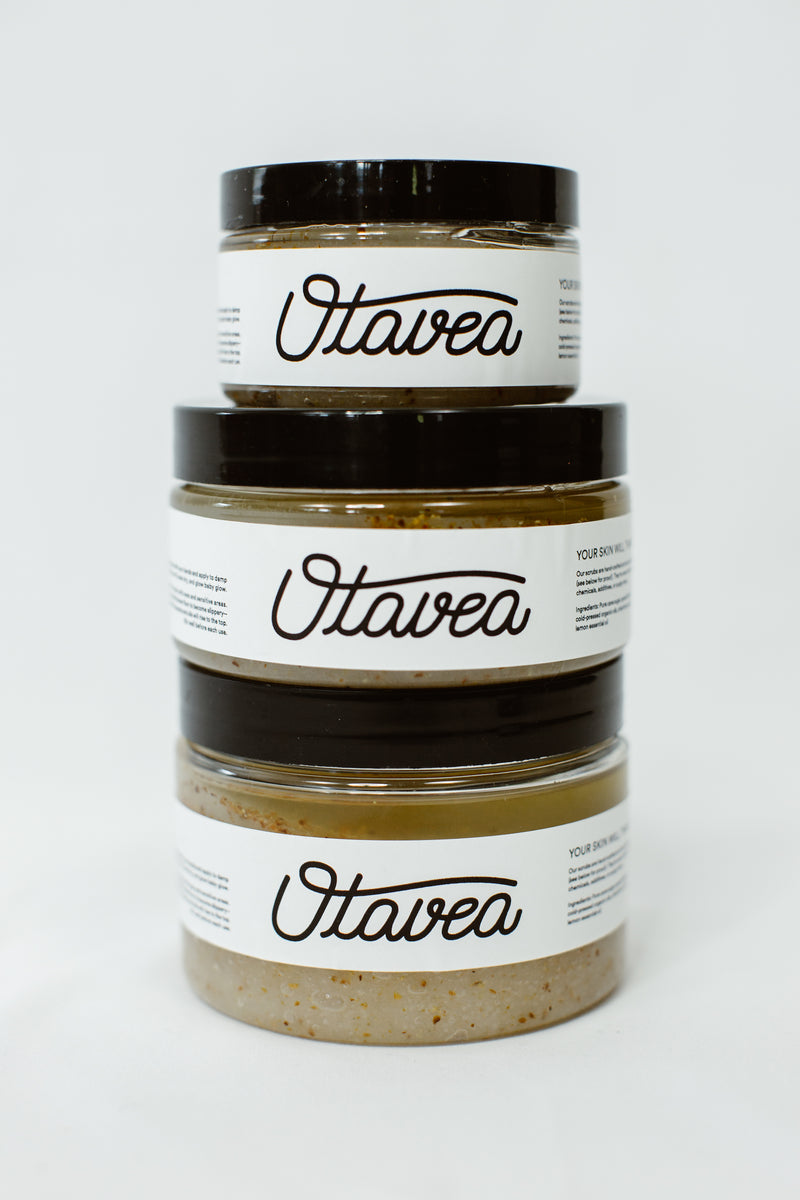 Size comparison of jars of Lemon Body Scrub from Otavea